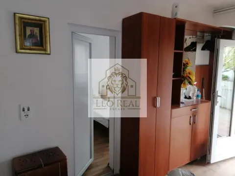 Izdavanje, stan, 180m², Radiofar, Surčin - image 6