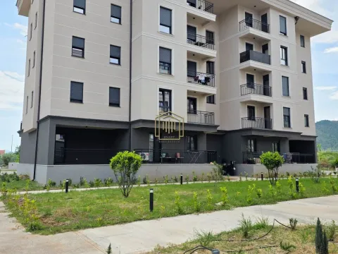 Prodaja, jednosoban stan, 48m², Tološi, Podgorica - image 9