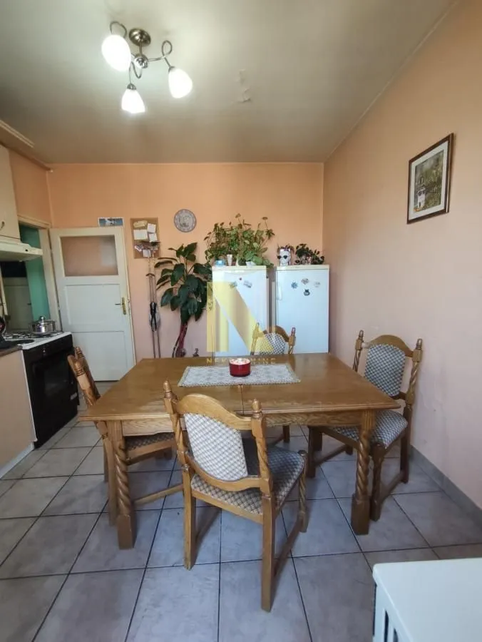Prodaja, trosoban stan, 71m², Cara Dušana, Novi Sad Sve Podlokacije