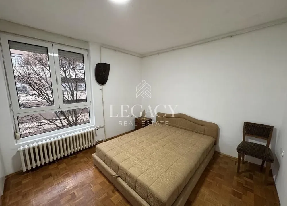Rent, four bedroom apartment, 89m², Petlovo Brdo, Beograd