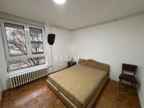 Izdavanje, četvorosoban stan, 89m², Petlovo Brdo, Beograd - image 16
