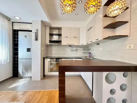 Sale, two bedroom apartment, 69m², City Kvart, Podgorica - image 5