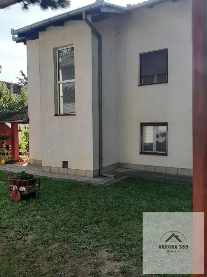 Prodaja, kuća, 174m², Sremska Kamenica, Petrovaradin