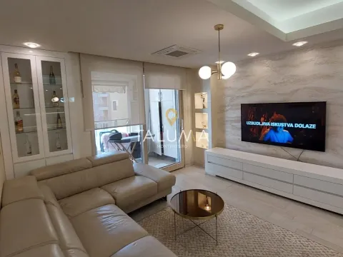 Sale, two bedroom apartment, 80m², Rozino, Budva - image 5