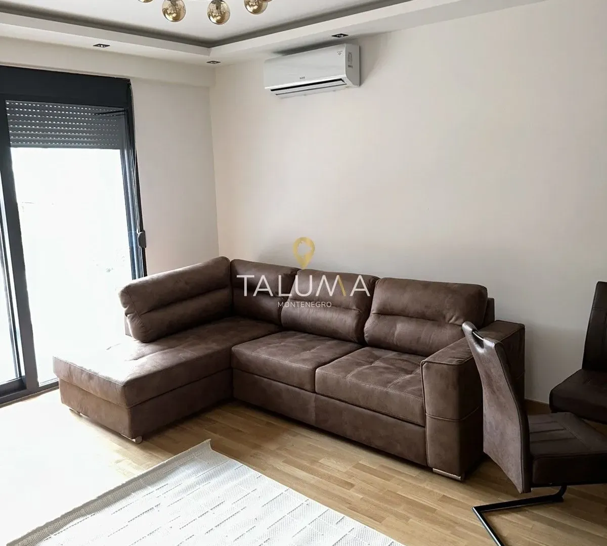 Prodaja, jednosoban stan, 61m², Pobrežje, Podgorica