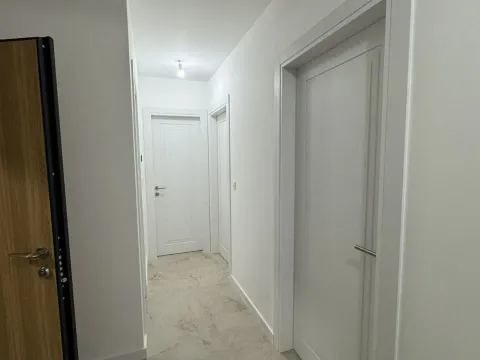 Izdavanje, dvosoban stan, 64m², Kruševac, Podgorica - image 13