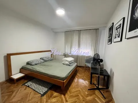 Rent, three bedroom apartment, 66m², Kalenić Pijaca, Vračar Sve Podlokacije - image 11