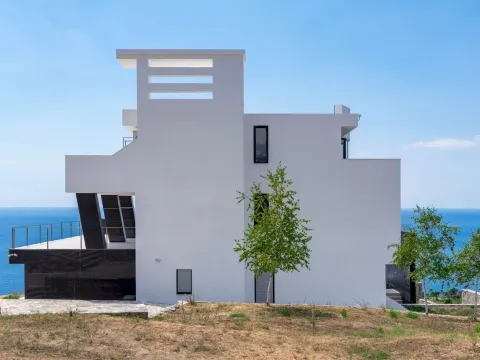 Izdavanje, kuća, 1150m², Krimovica, Kotor - image 23