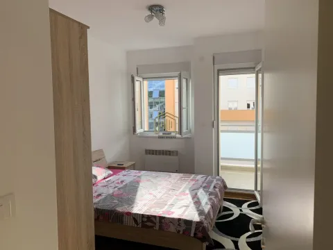 Izdavanje, jednosoban stan, 45m², City Kej, Podgorica - image 5