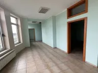 Izdavanje, poslovni prostor, 2600m², Stara Pazova, Srbija - image 8