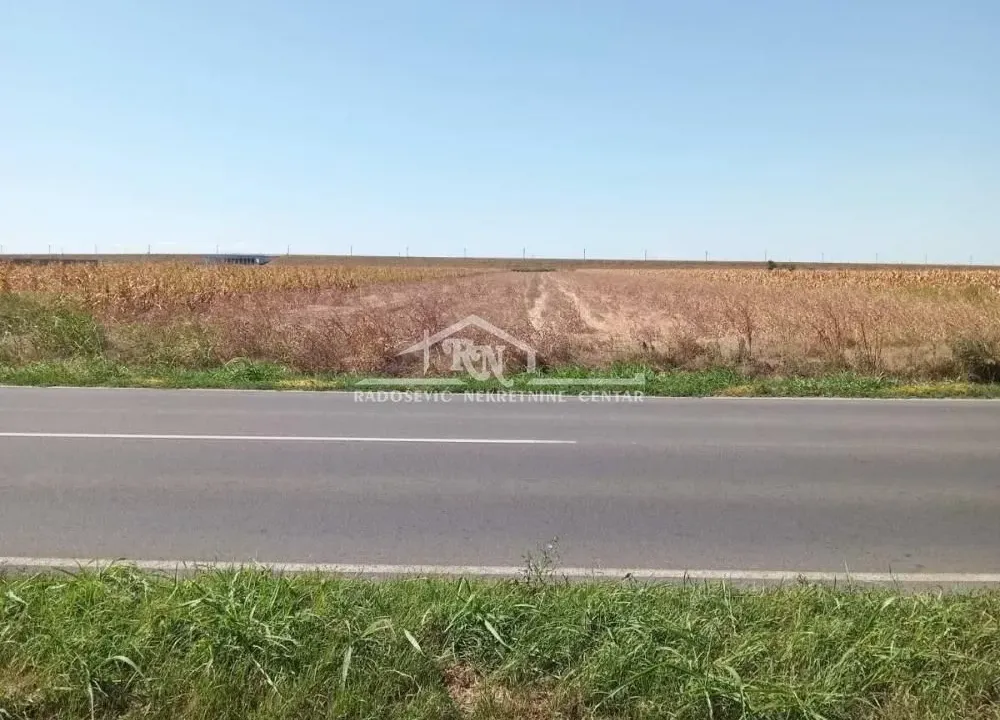 Prodaja, plac, Batajnica, Beograd