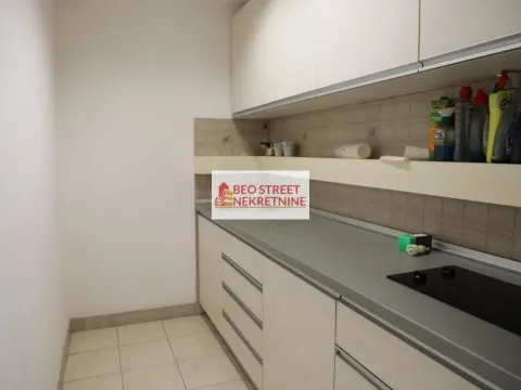 Izdavanje, poslovni prostor, 195m², Stari Grad, Beograd - image 12