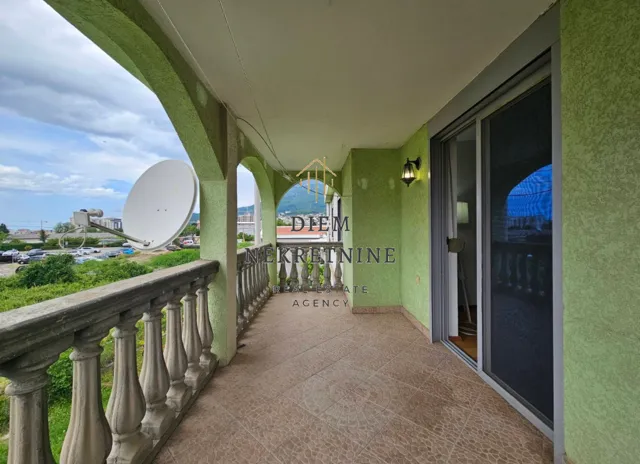 Rent, two bedroom apartment, 80m², Bjeliši, Bar