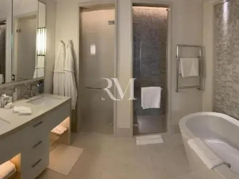 Sale, one bedroom apartment, 81m², Porto Montenegro, Tivat - image 2