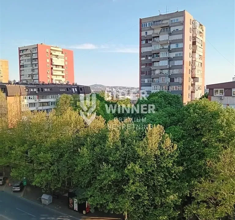 Prodaja, trosoban stan, 58m², Lion, Zvezdara Sve Podlokacije