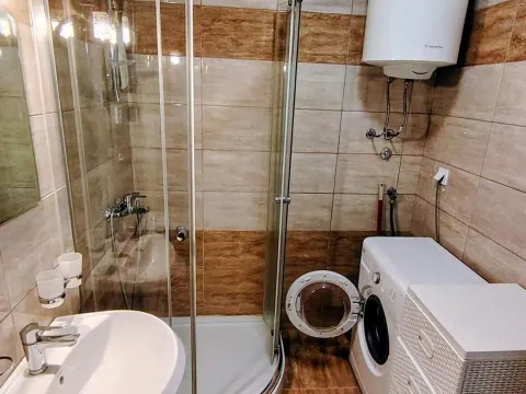 Rent, two bedroom apartment, 50m², Golubovina, Budva - image 2