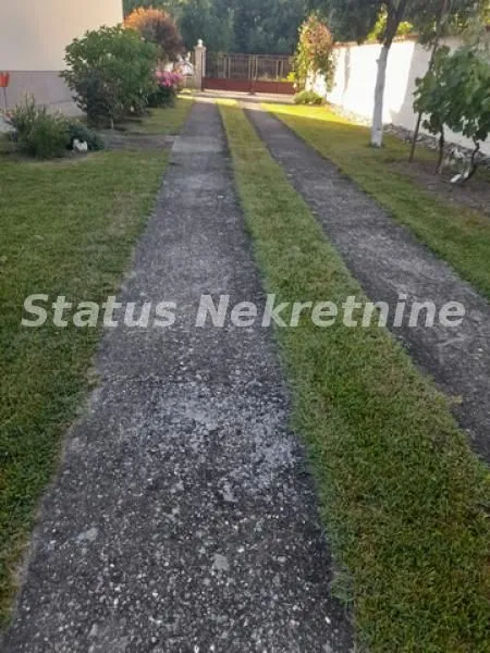 Prodaja, kuća, 194m², Šid, Srbija