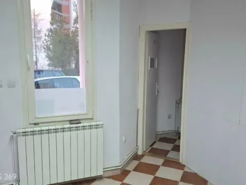 Izdavanje, poslovni prostor, 120m², Zemun Centar, Zemun Sve Podlokacije - image 5