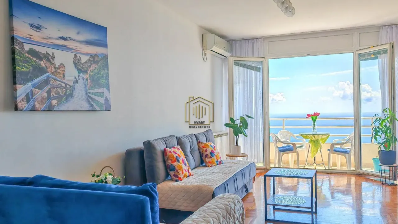 Izdavanje, dvosoban stan, 110m², Seoce, Budva