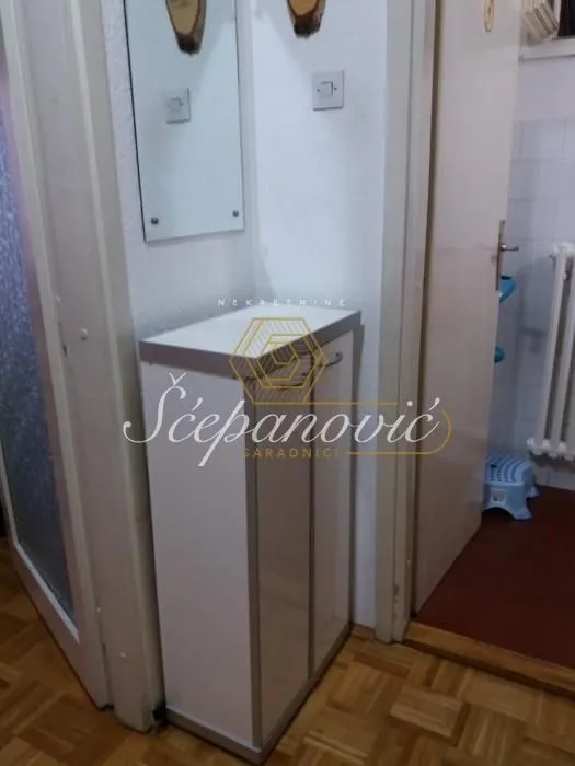 Prodaja, dvosoban stan, 48m², Bulevar Oslobodjenja, Novi Sad Sve Podlokacije