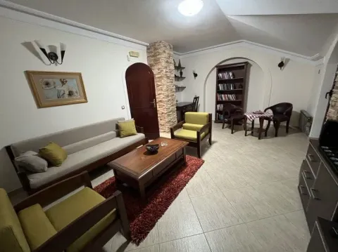 Rent, house, 200m², Donja Gorica, Podgorica - image 8