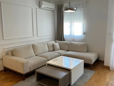 Izdavanje, jednosoban stan, 45m², City Kvart, Podgorica - image 6