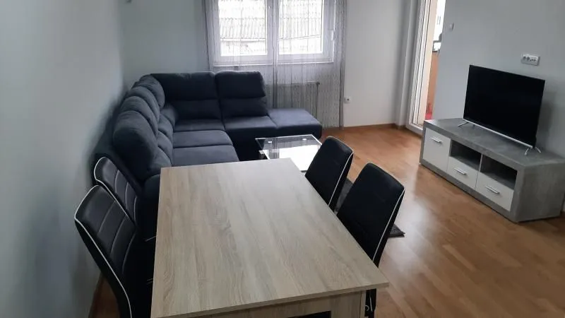 Izdavanje, dvosoban stan, 48m², Podbara, Novi Sad Sve Podlokacije