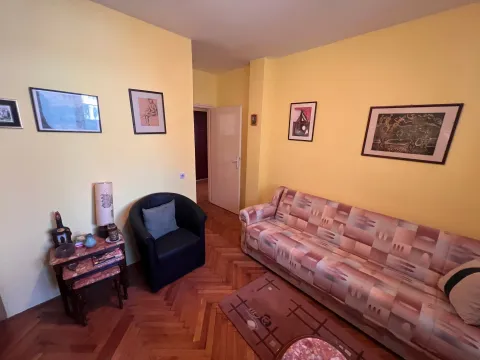 Sale, two bedroom apartment, 41m², Petrovac, Budva - image 2