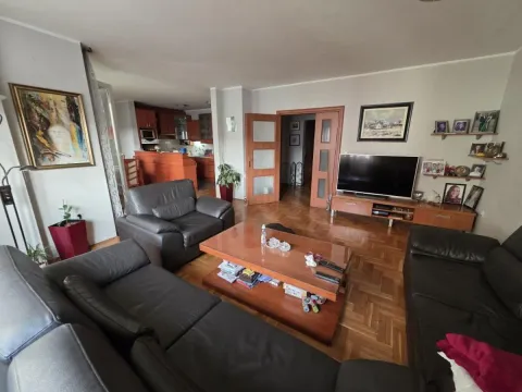 Sale, three bedroom apartment, 107m², Nova Detelinara, Novi Sad Sve Podlokacije - image 2
