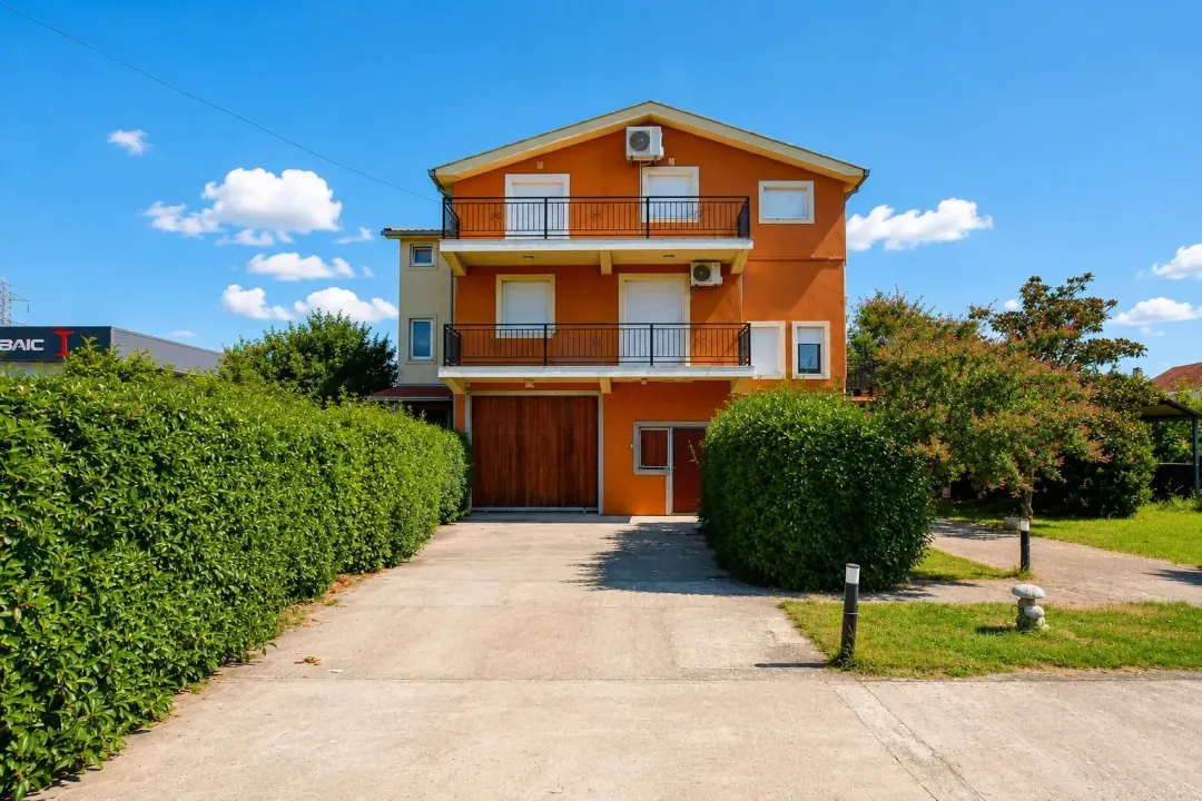 Rent, house, 110m², Donja Gorica, Podgorica