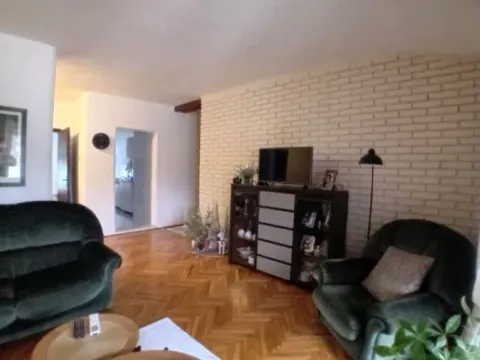 Prodaja, dvosoban stan, 75m², Centar, Podgorica - image 7