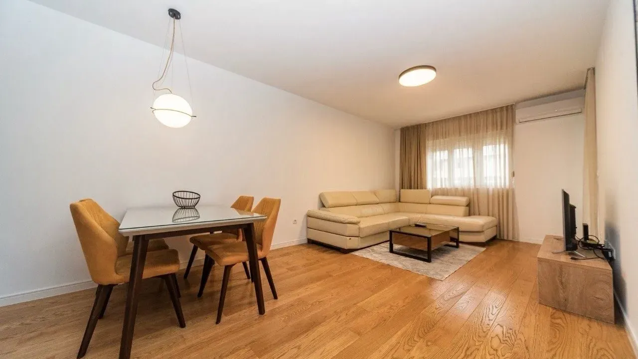 Rent, two bedroom apartment, 75m², Central Point, Podgorica