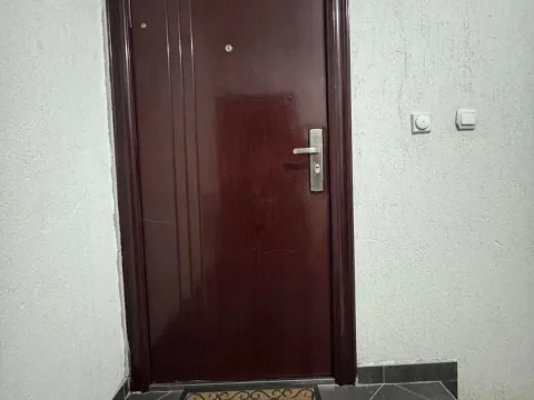 Izdavanje, kuća, 59m², Momišići, Podgorica - image 15