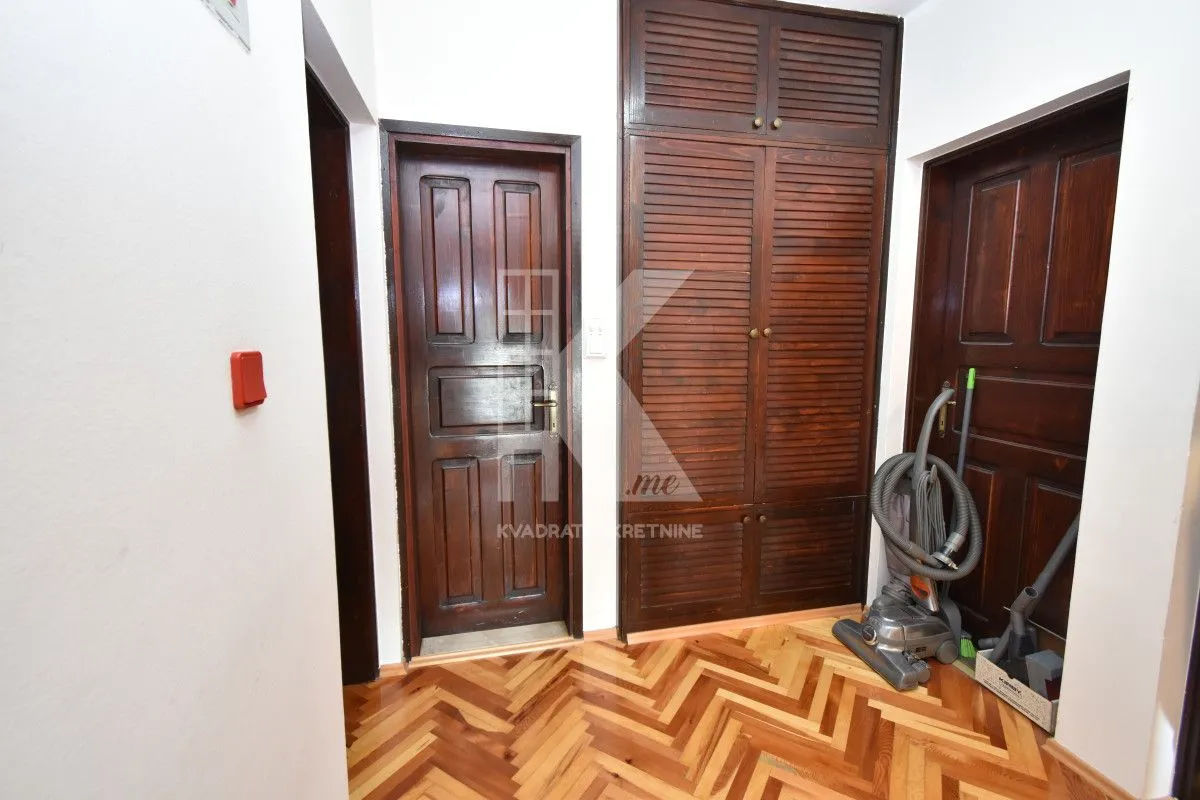 Sale, house, 190m², Dalmatinska ulica, Podgorica