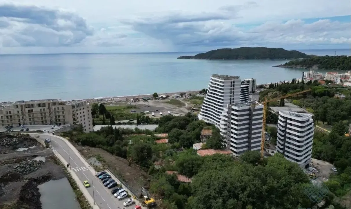 Sale, land lot, 609m², Bečići, Budva