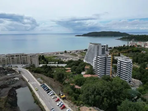 Sale, land lot, 609m², Bečići, Budva