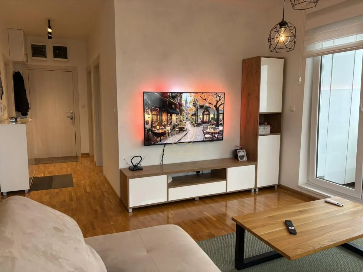 Prodaja, trosoban stan, 54m², Bul Kralja Aleksandra, Zvezdara Sve Podlokacije