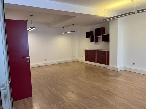 Rent, office space, 440m², Stari Grad, Beograd