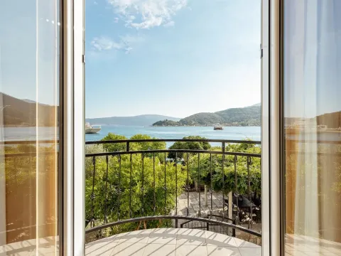 Sale, house, 291m², Lepetani, Tivat - image 14