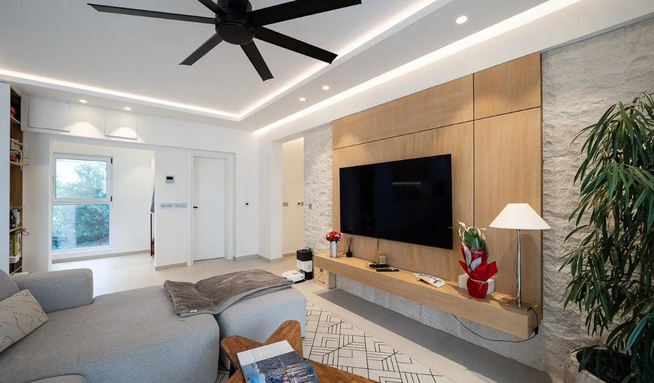 Prodaja, dvosoban stan, 122m², Centar, Tivat
