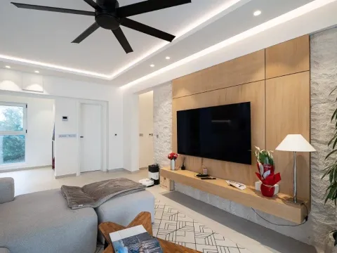 Prodaja, dvosoban stan, 122m², Tivat, Crna Gora - image 2