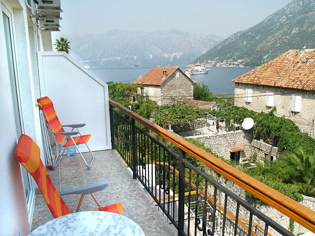 Sale, house, 384m², Stoliv, Kotor