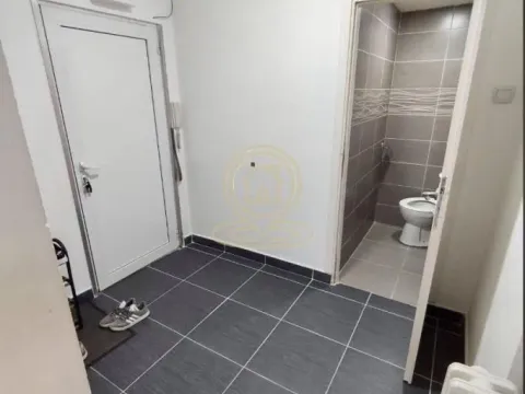 Prodaja, četvorosoban stan, 79m², Palilula, Niš - image 12