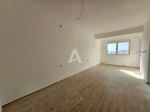 Prodaja, trosoban stan, 132m², Bečići, Budva - image 7