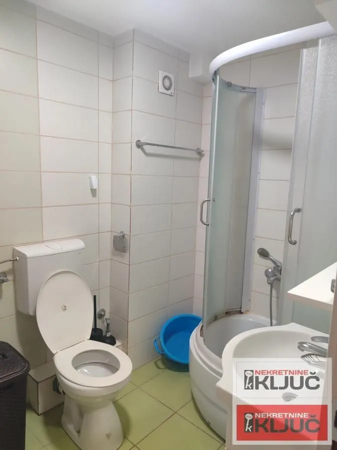 Prodaja, jednosoban stan, 37m², Grbavica, Novi Sad Sve Podlokacije