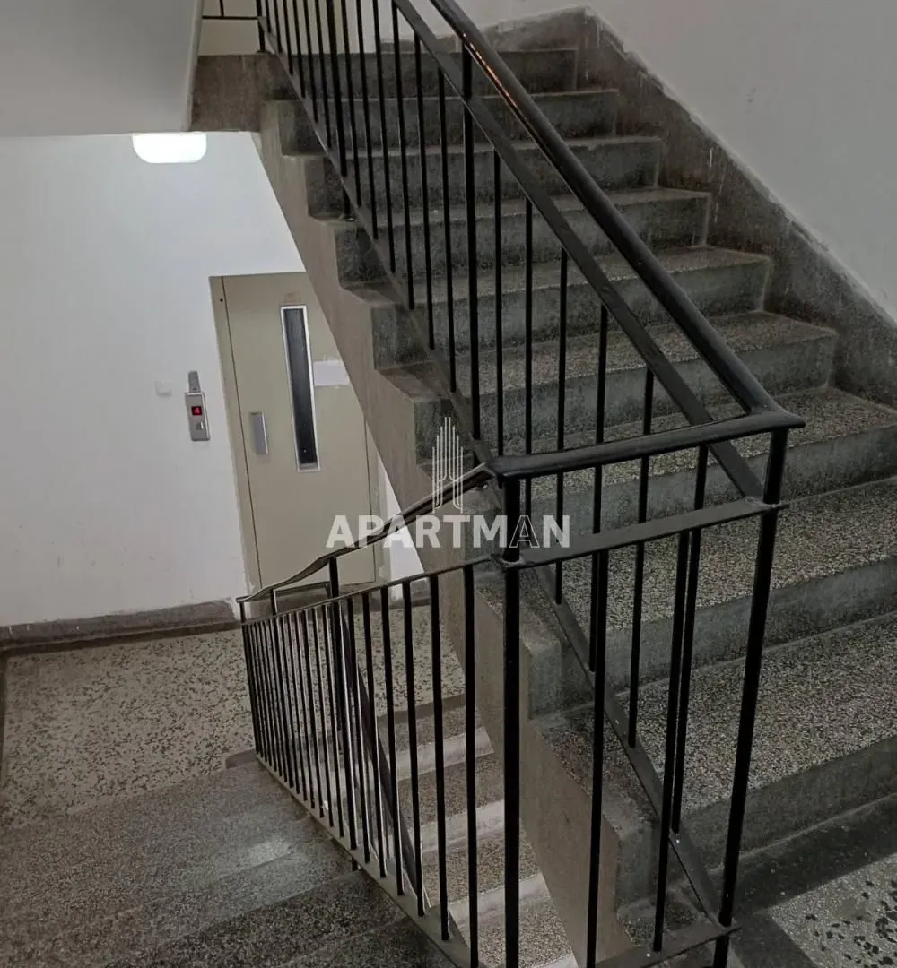 Prodaja, trosoban stan, 68m², Stari Grad, Beograd