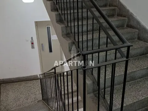 Prodaja, trosoban stan, 68m², Stari Grad, Beograd - image 10