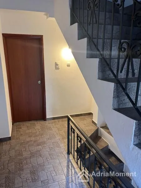 Prodaja, kuća, 220m², Risan, Kotor