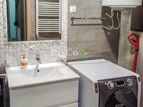 Izdavanje, dvosoban stan, 70m², Master Kvart, Podgorica - image 7