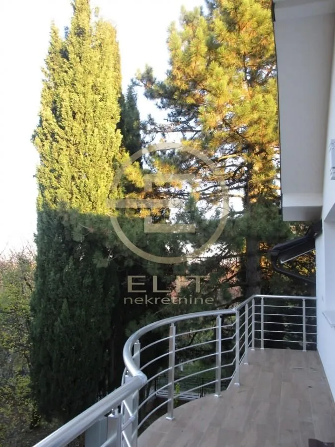 Sale, house, 220m², Alibegovac, Petrovaradin